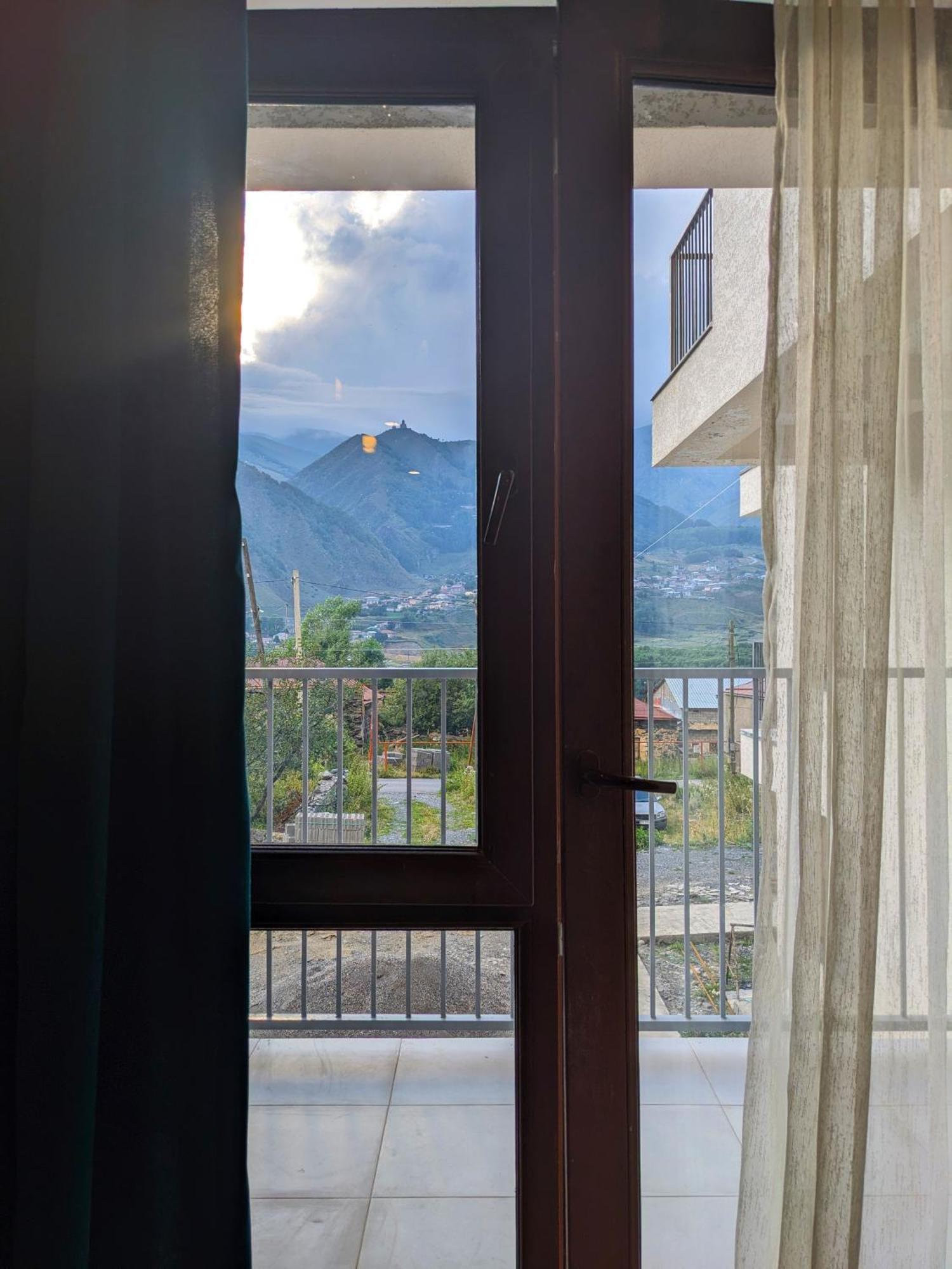 Hotel Milky Way Kazbegi Exterior foto